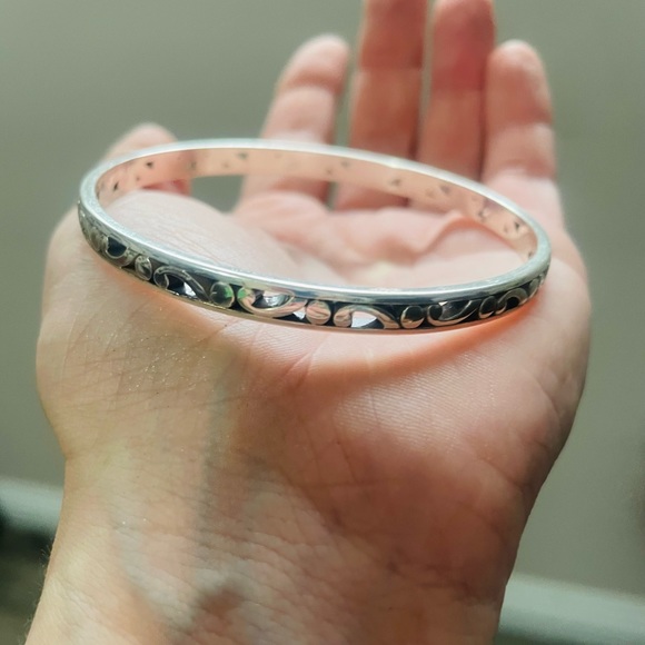 Beautiful new Brighton bangle - Picture 2 of 8